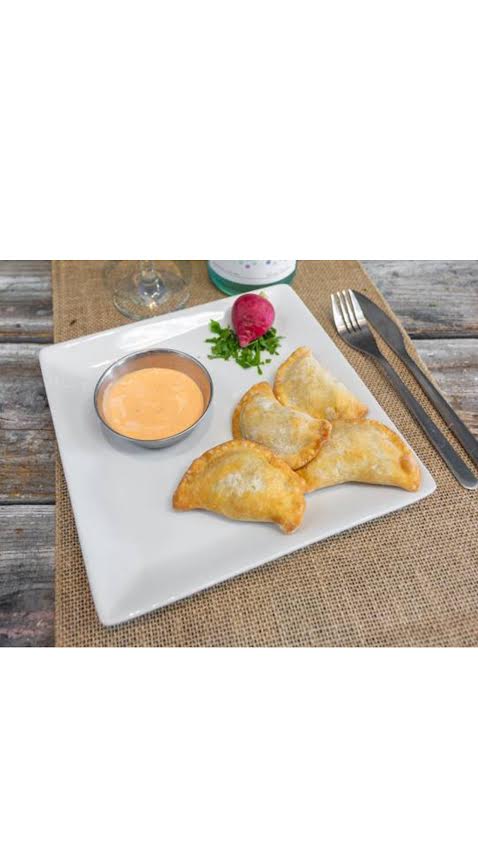 Sri Lankan - 4 Curry Puff Pack (Heat & Eat)